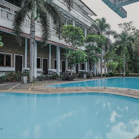 Reddoorz Near Pantai Florida Anyer Serang Exterior photo
