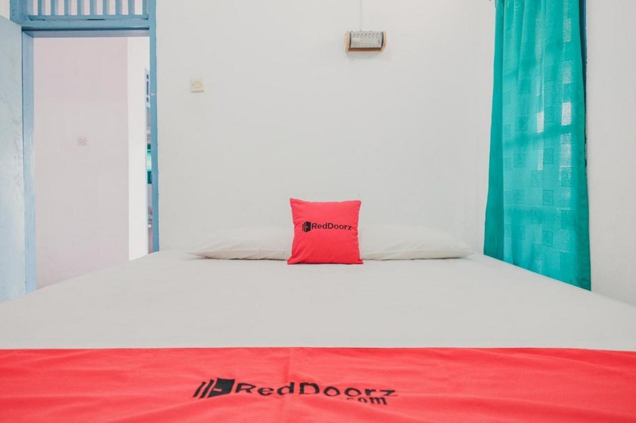 Reddoorz Near Pantai Florida Anyer Serang Exterior photo