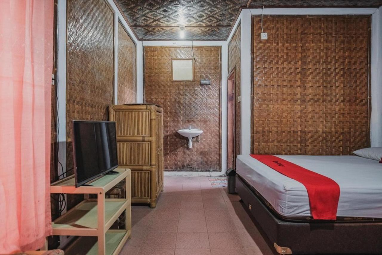 Reddoorz Near Pantai Florida Anyer Serang Exterior photo