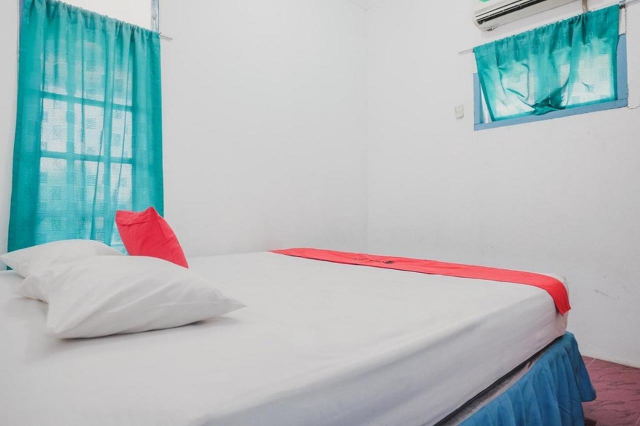 Reddoorz Near Pantai Florida Anyer Serang Exterior photo