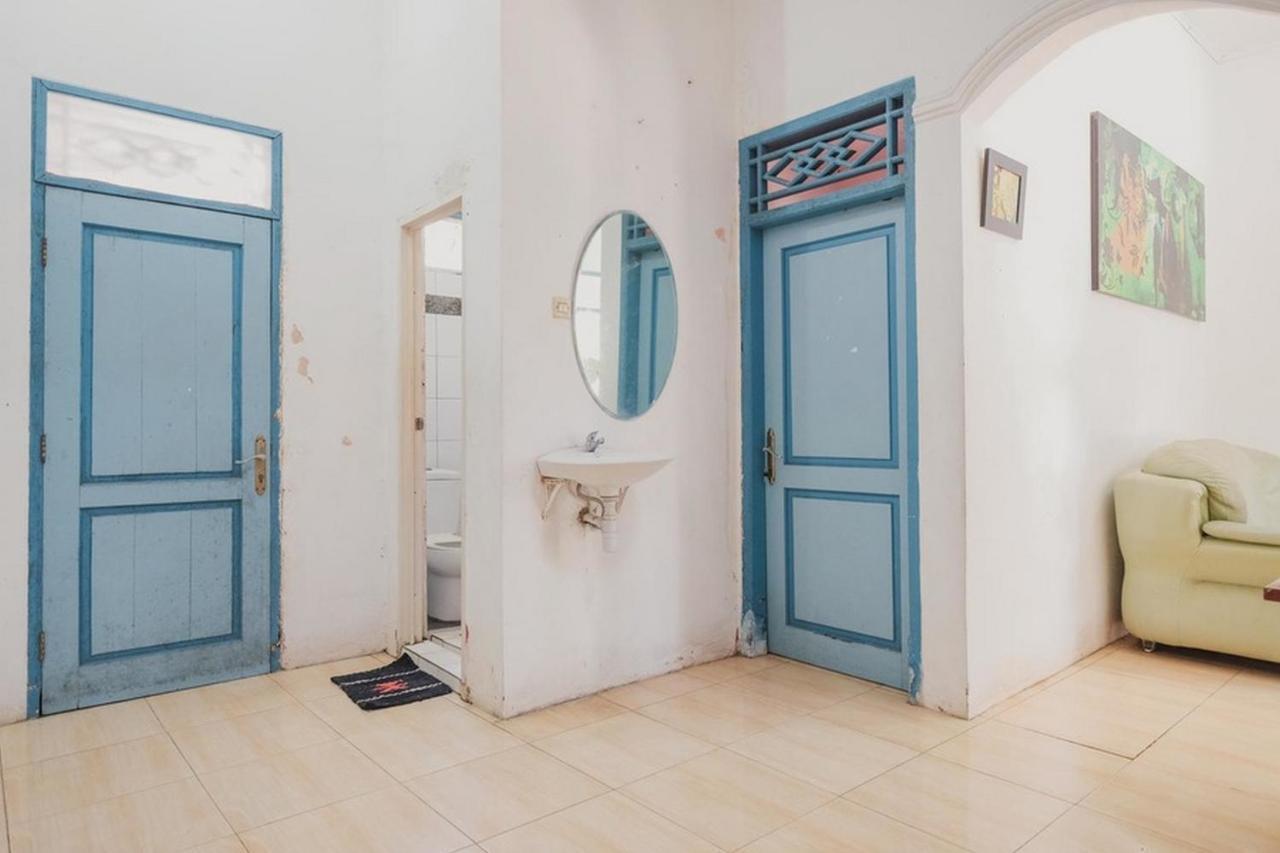 Reddoorz Near Pantai Florida Anyer Serang Exterior photo